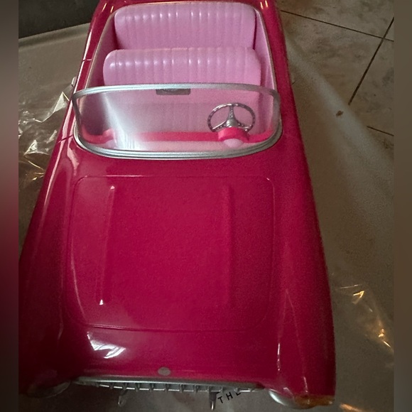 Amc Barbie: The Movie Collectible Pink Corvette Convertible Popcorn Container - Picture 7 of 13